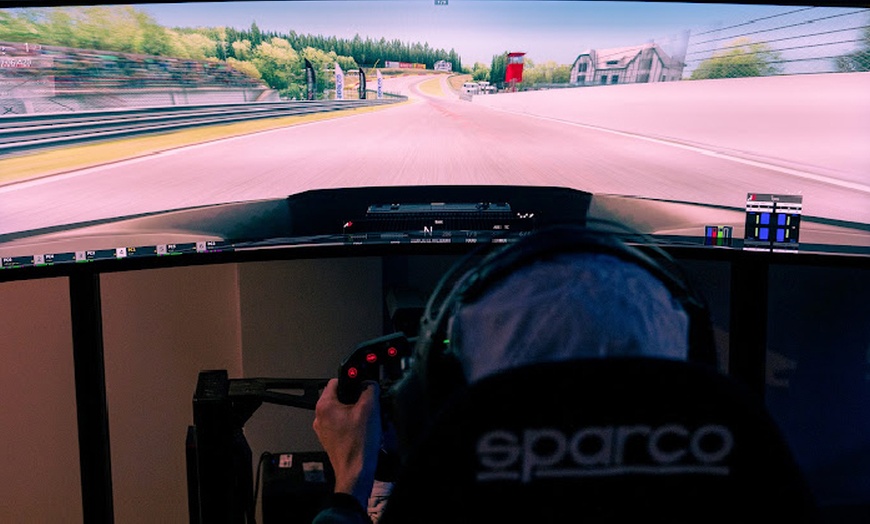 Image 3: 1 ou 2 sessions de simulation automobile avec Sim Drivers