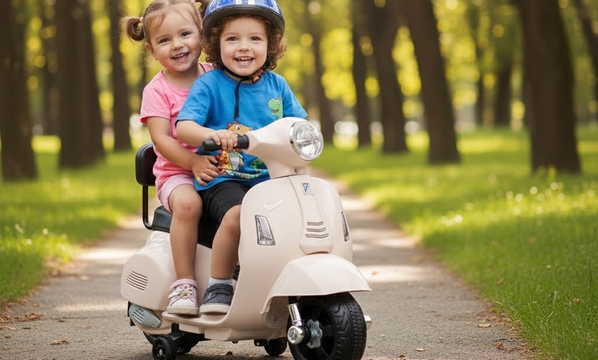Image 7: Mini Vespa elettrica Piaggio per bambini