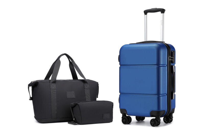 Image 16: 20 Inch Cabin Suitcase and a Travel Bag Set 