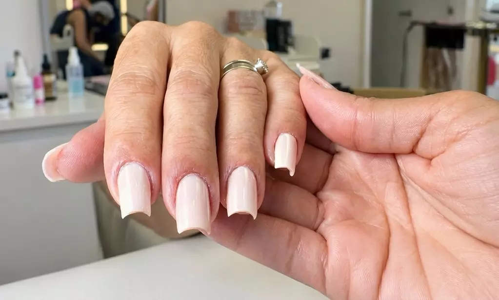 Mani & Pedi Normal/ or Manicure Gel Polish,  Acrílico or Extentions