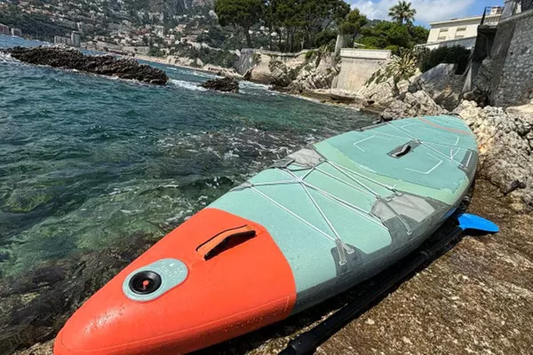 Tour guidé de 4h en vélo électrique puis paddle avec Nissalentours