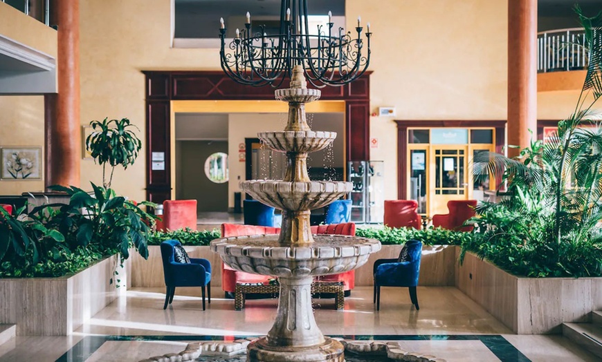 Image 14: Daypass con almuerzo, bebidas ilimitadas y opción a cama balinesa