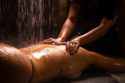 Masaż wodny (60 min) dla 1 osoby - Masaje Spa