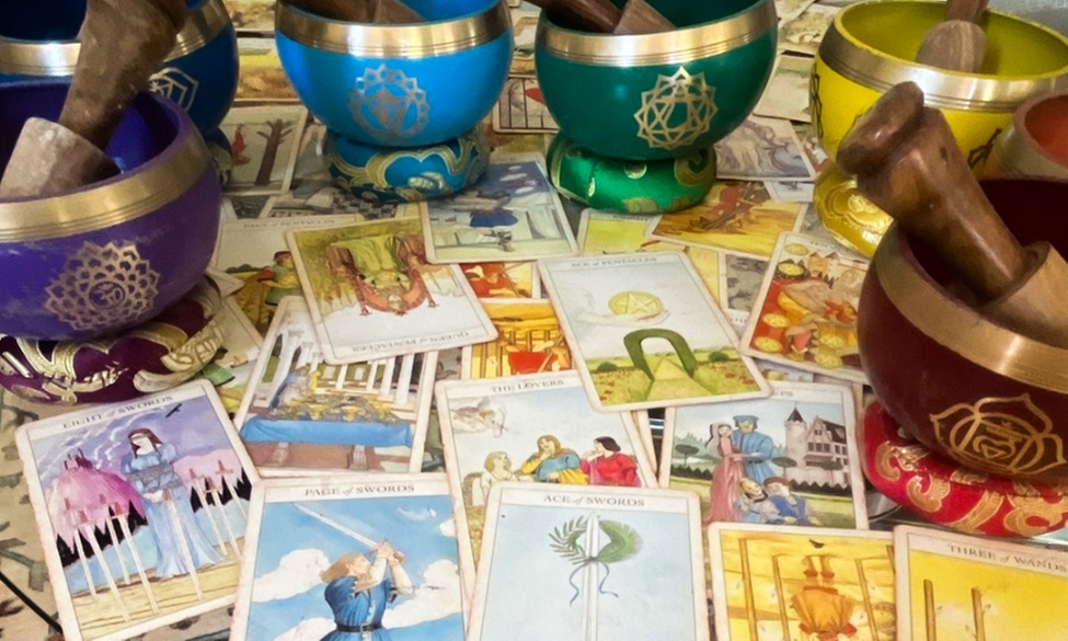 One 60-Min Session: Tarot, Psychic Reading & Energy Healing
