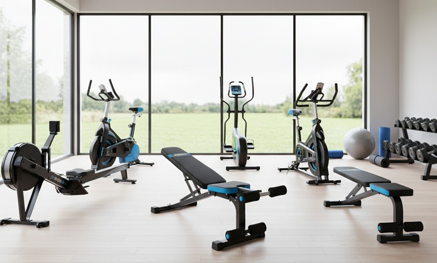 Image 1: Equipements de fitness Sparraw : machine squats, banc, vélo, rameur