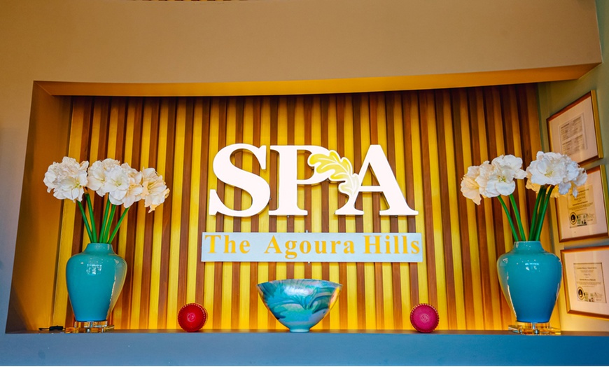 Image 2: Indulge in Signature Massage & iRelaxbot for Deep Relaxation