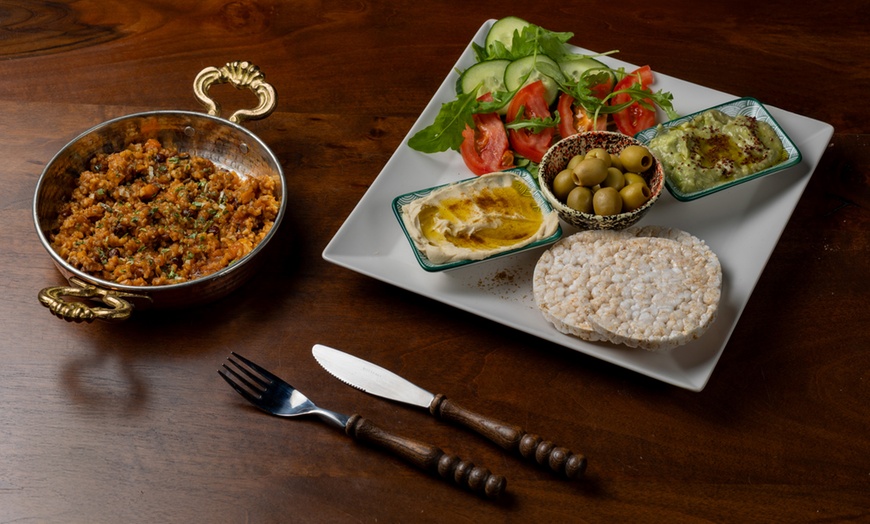 Image 2: Veganes Frühstück nach Wahl inkl. O-Saft oder Kaffee