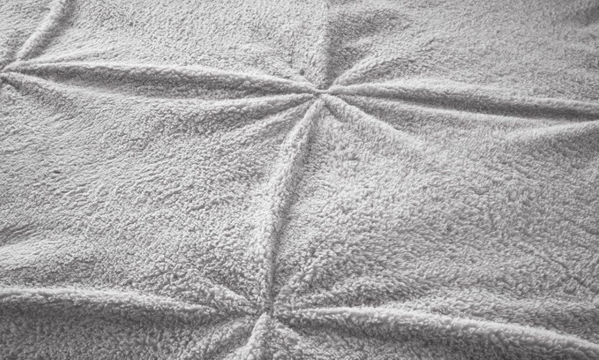 Image 2: Gaveno Cavailia Teddy Chiswick Duvet Cover Set or Teddy Fitted Sheets