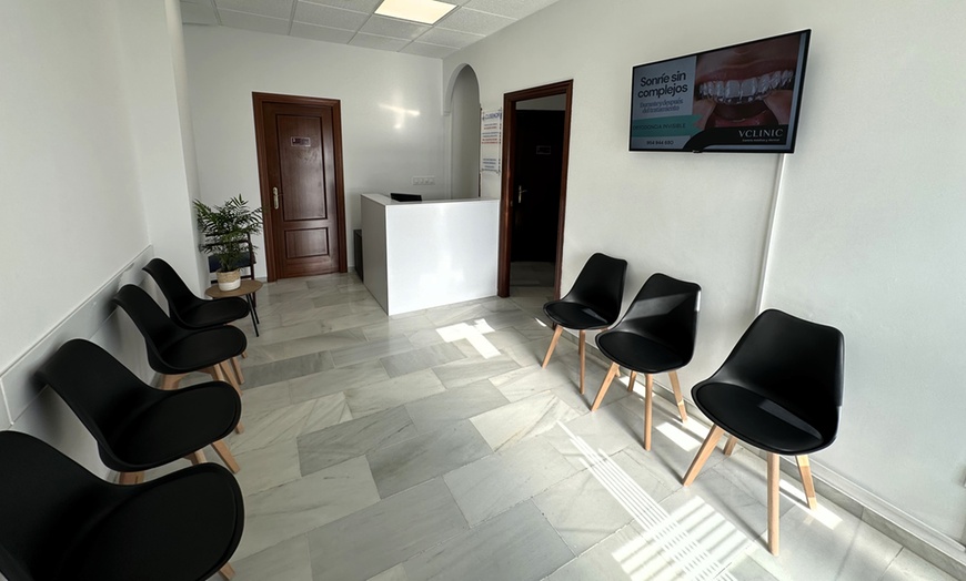 Image 5: Infiltración para aumento de labios o en zona a elegir de 1ml 