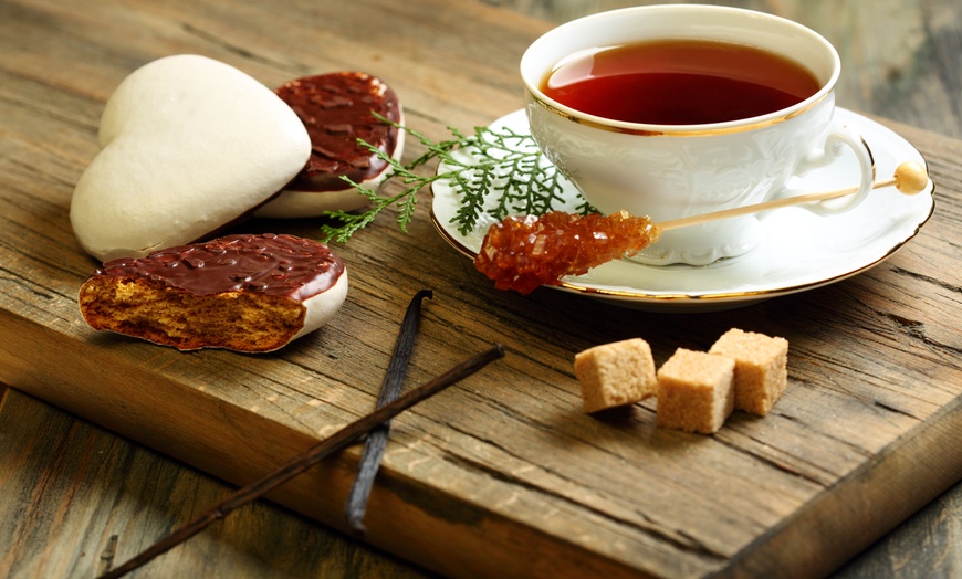 Image 4: Weihnachtliches Spa-Erlebnis: Fußbad, Hot Stone & Headspa 