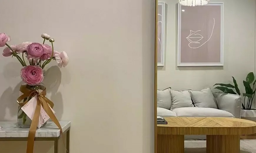 Image 6: Transform Your Look with HIFU for Neck and Full Face - 