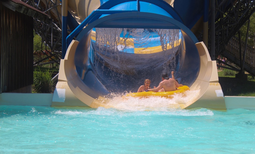 Image 6: LIMITED TIME OFFER: Six Flags St. Louis - Up to 50% Off