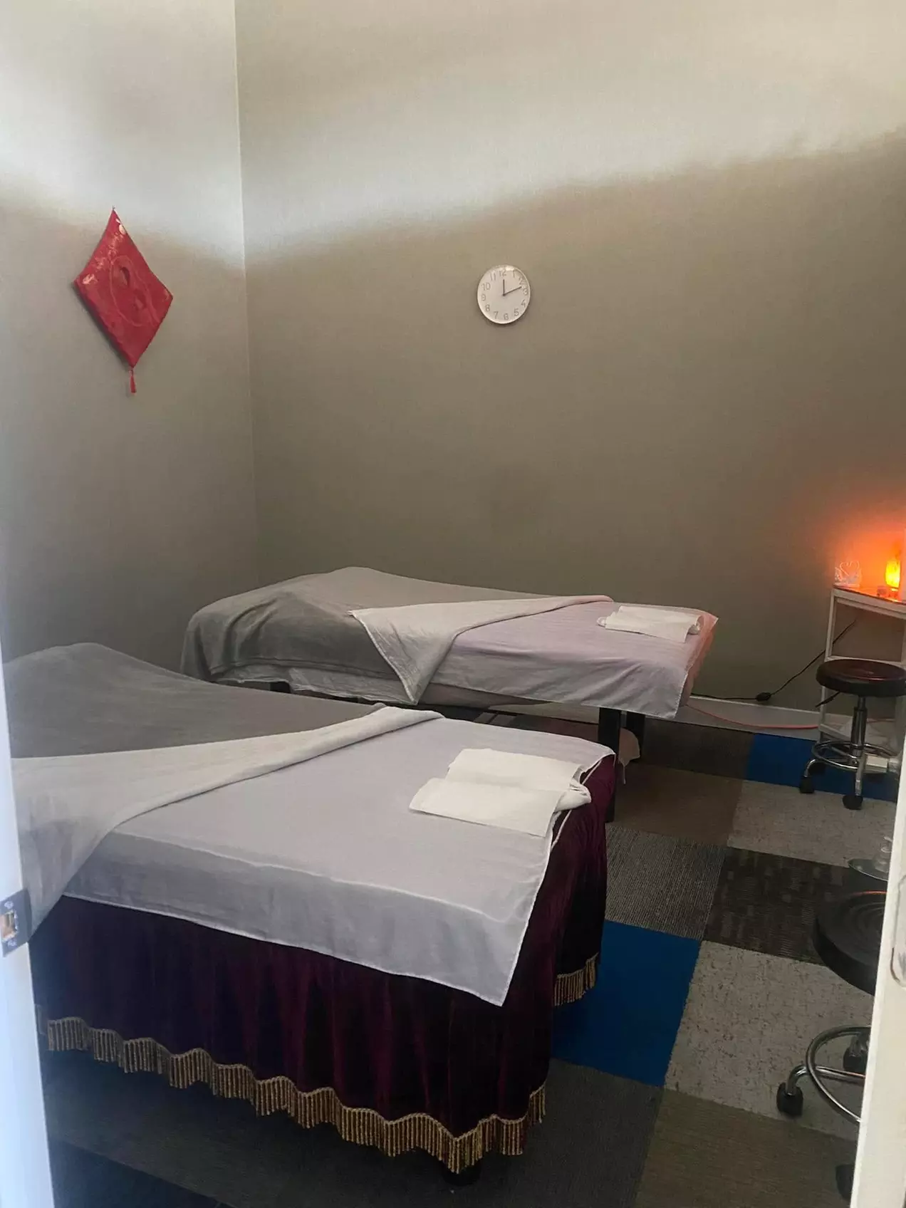 Massages for 1 or 2 with CBD Oil and Optional Hot Stones at Fuyuan Spa