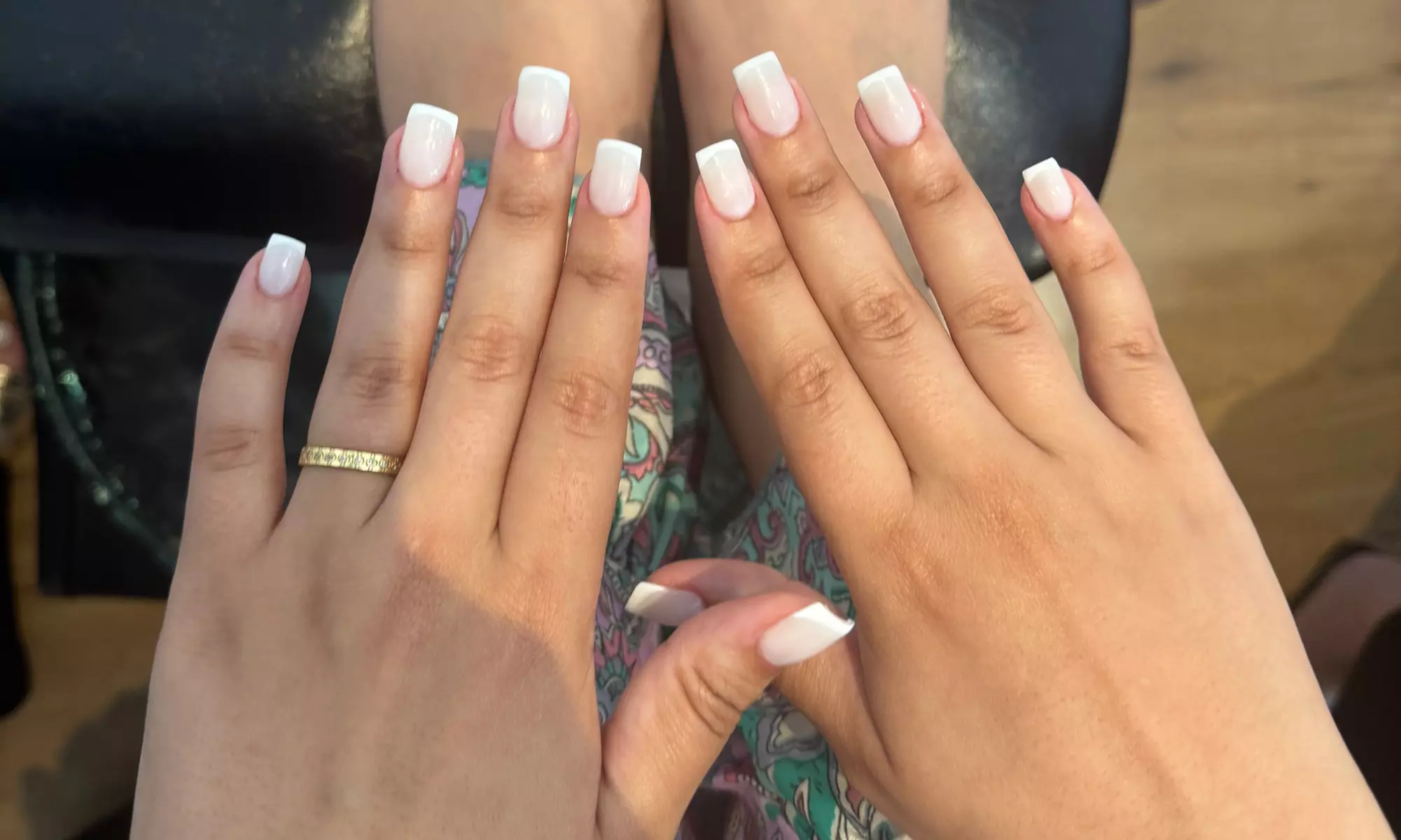 Beauté des mains express et pose de vernis semi-permanent