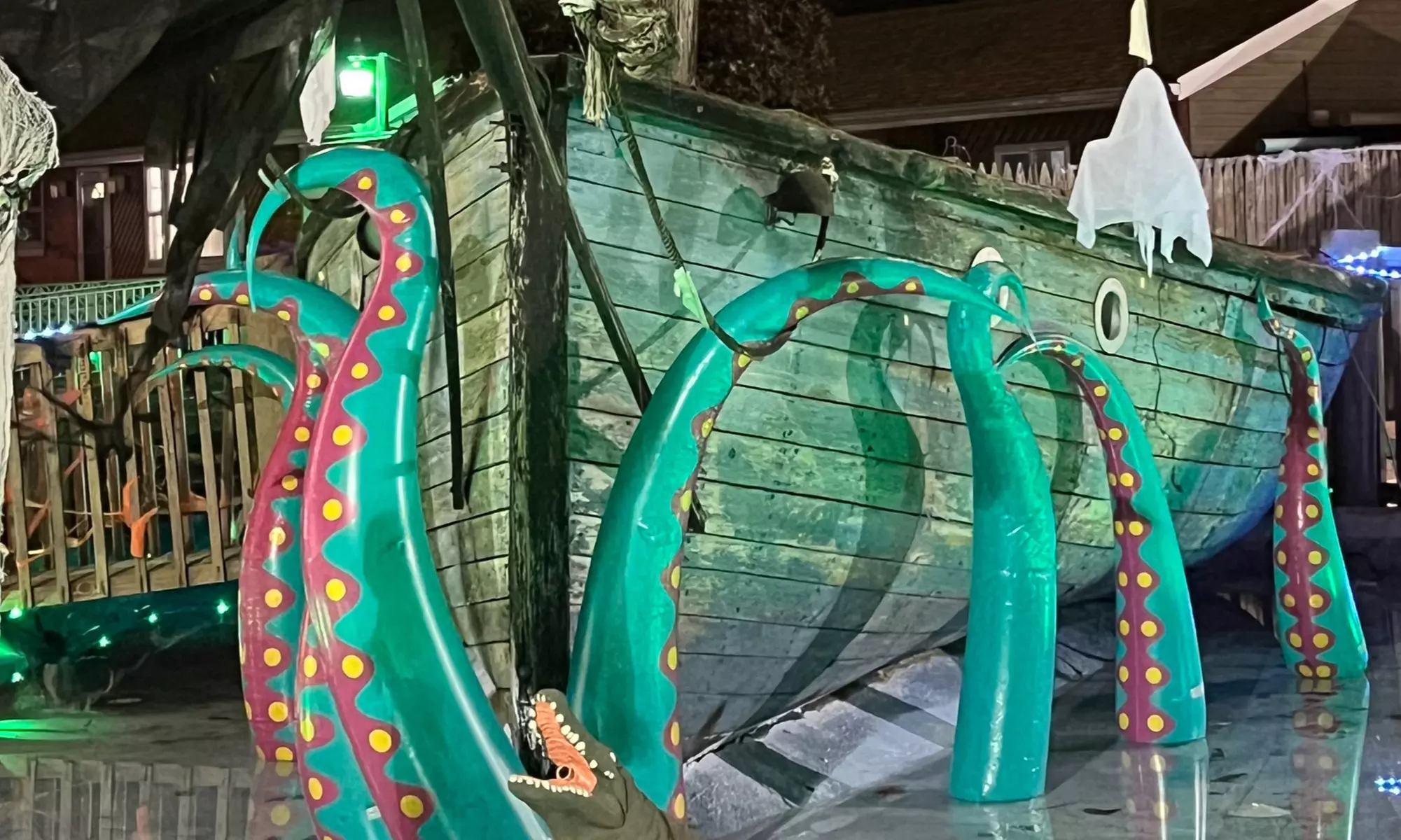 18-Hole Round of Miniature Golf and Snack for 3, 4, or 6 Golfers