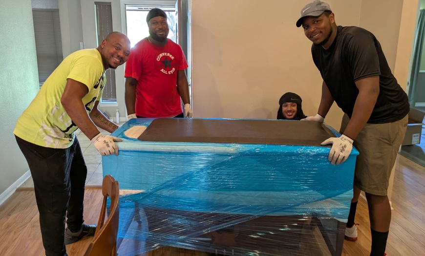 Image 2: Get 2, 3, 4 or 6 Hours of Moving Service with 2 or 3 Movers & Truck 