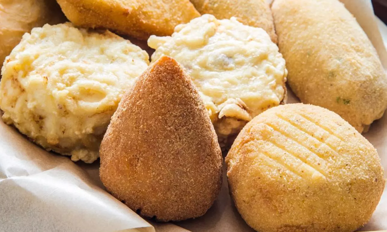 Menús italianos para 2 con pizza, arancini, calzone, focaccia, postres y bebidas con hasta un  34% de descuento - Second Medium