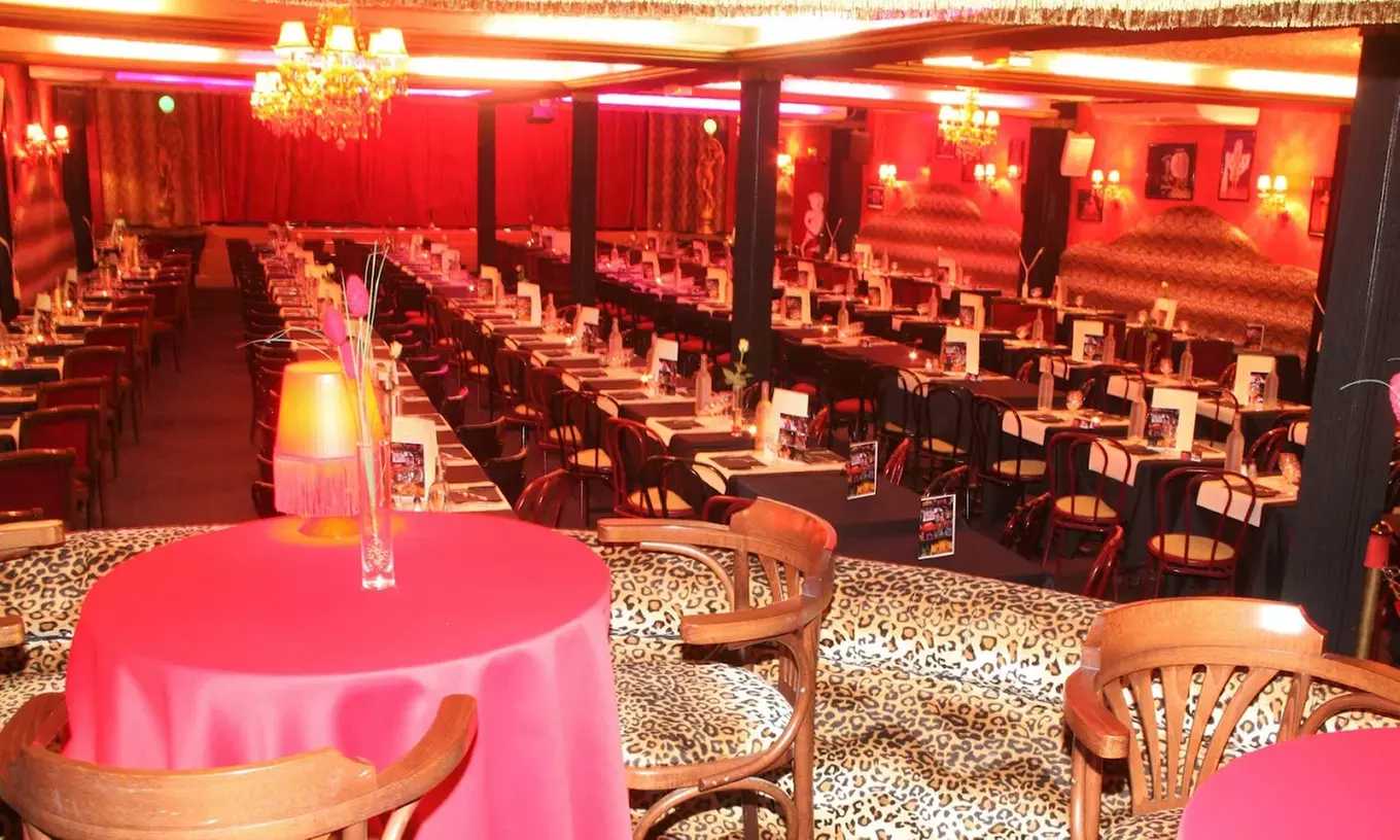Repas-spectacle au cabaret La Vénus