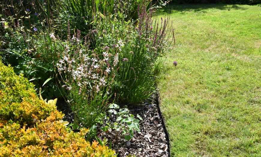 Image 9: Heavy Duty Metal Border Edging - 4 Colour Options - Pack of 4