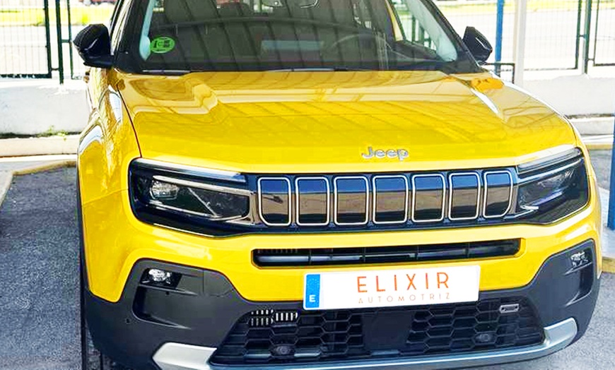 Image 3: 1, 2 o 4 lavados para coche con opción a tratamiento hidrofóbico y más