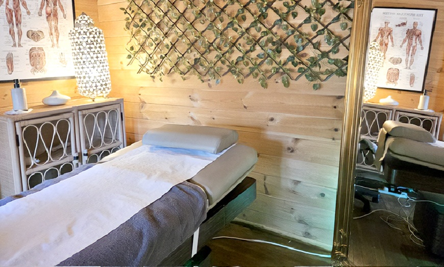 Image 2: Relax and Unwind with 30, 60 or 90-Minute Choice of Massage 