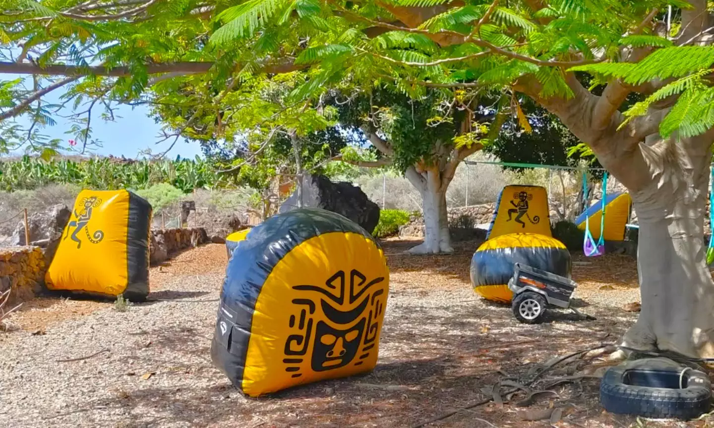 Partida de Gel Ball para 1, 2 o 4 personas con marcadoras electrónicas