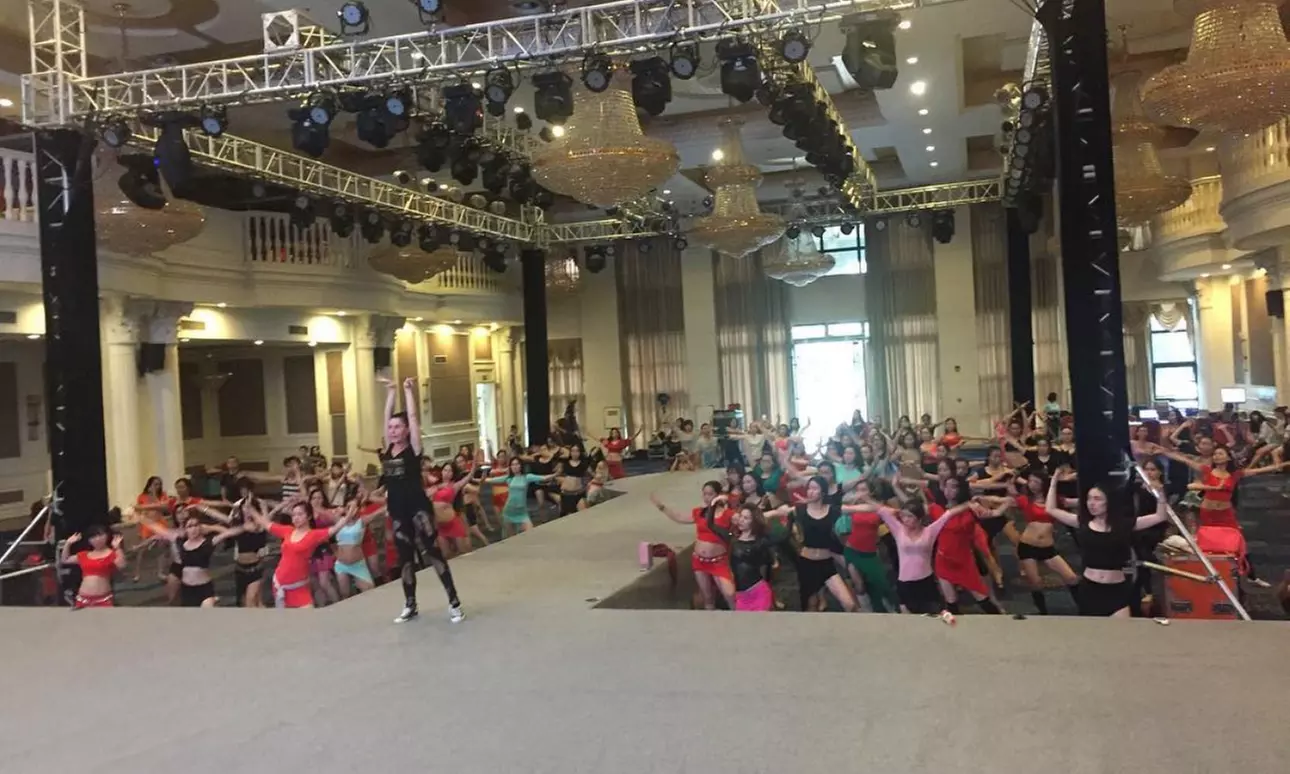 Join  1, 4, or 8  Belly Dance Class Magic Group Classes (1-8 Hours)