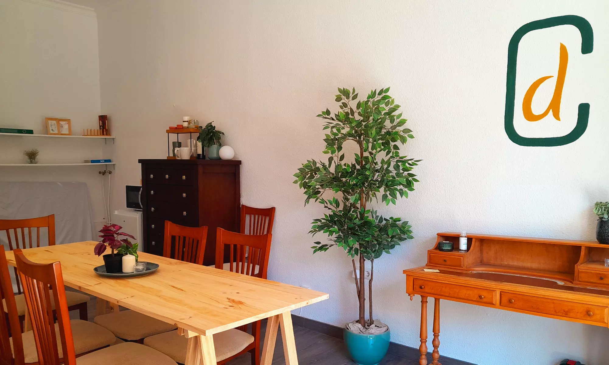 Taller de acuarela de 2h con picoteo para 1, 2 o 4 personas