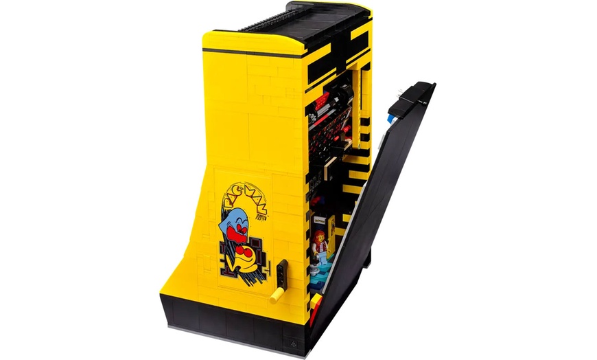 Image 3: LEGO Icons Pac-Man Arcade Machine