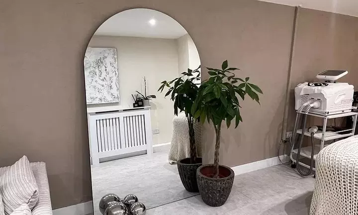 Boost Your Radiance with One or Three Sessions: Seventy Hyal 2000