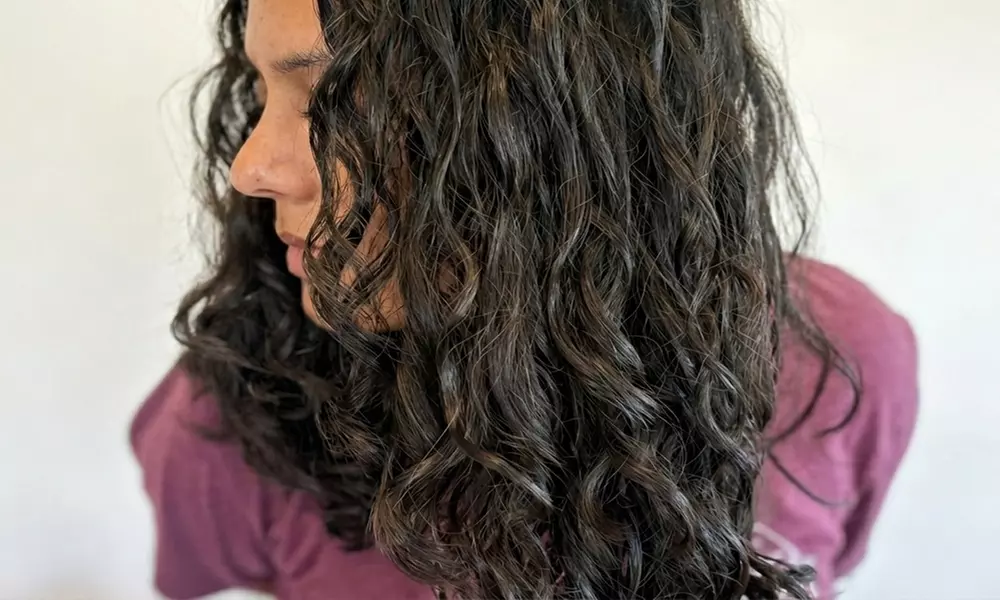 Custom Curly Cuts, Vibrant Color, & Smooth Blowouts for All Hair Types