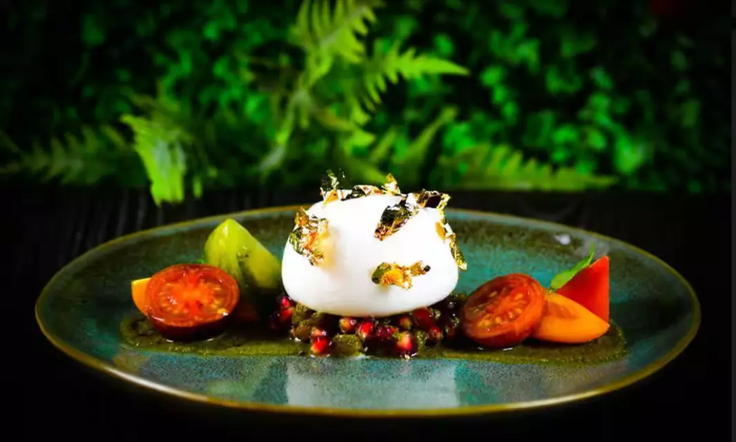 Dine Your Way – Spend AED 200, 300, 500, or 1000 on Food & Beverages