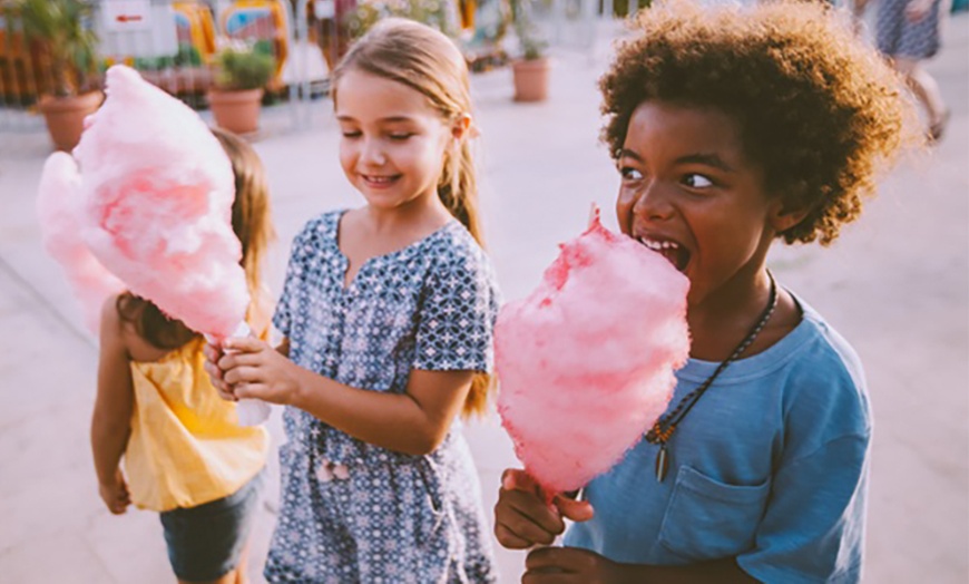 Image 4: Freizeitpark bei Paris: Tagesausflug mit Reisebus & Eintritt