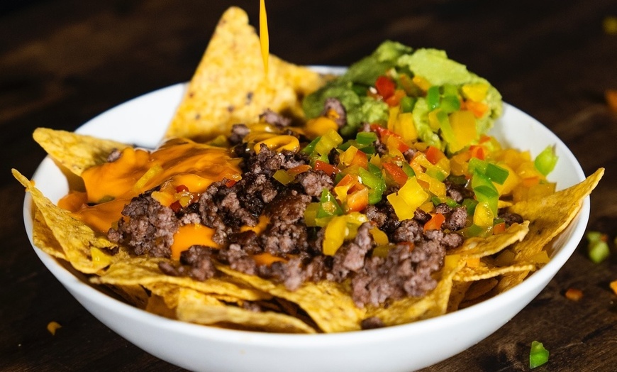 Image 23: Menú con hamburguesa o entrecot en tres ubicaciones a elegir