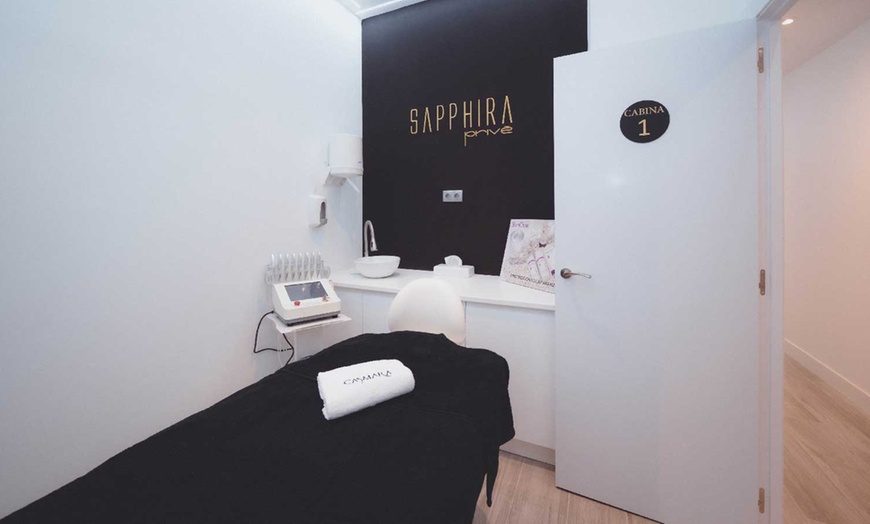 Image 9: Tratamiento facial con láser en Sapphira Prive Madrid centro