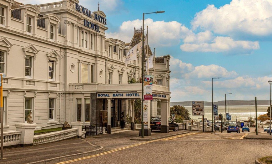 Image 2: Bournemouth: Standard Double with Breakfast