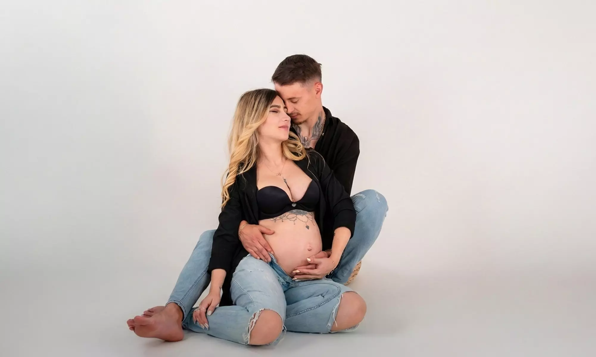 Gold/Silver Foil Maternity Photoshoot, Bump to Baby Package and More