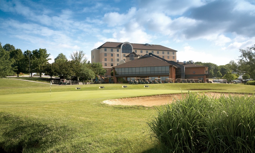 Image 4: Adventure and relaxation in one perfect winter escape