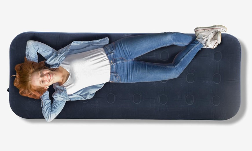 Image 12: Outsunny Inflatable Air Bed in Various Size and Features