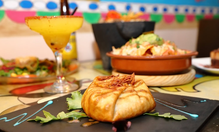 Image 12: ¡Ándale! Menú mexicano para 2 personas con opción a margaritas