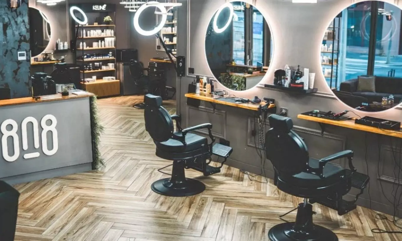 Sublimez votre chevelure : coupe, soin et brushing ou coloration