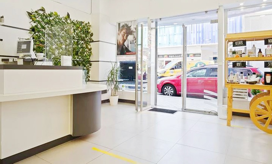 Image 6: Presume de piel suave con hasta 7 sesiones de depilación láser para 1