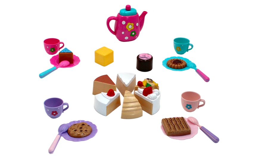 Image 2: deAO 26-Piece Tea Party Playset with Picnic Blanket and Carry Case