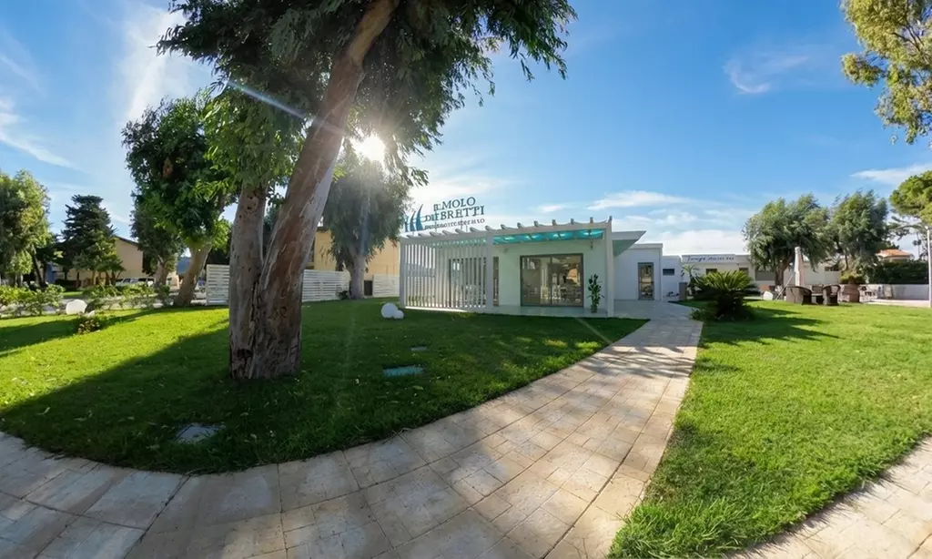 Amantea, Calabria: soggiorno per 2, 3 o 4 persone in mezza pensione presso GH Baia di Tempsa Resort