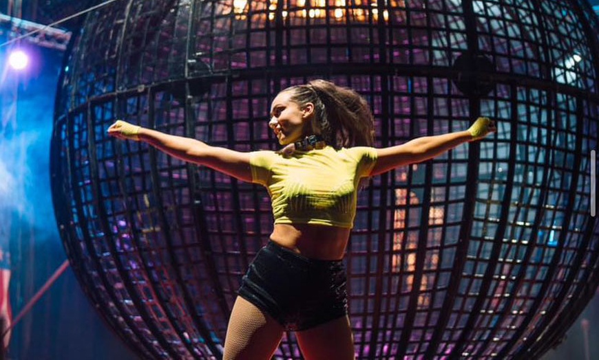 Image 2: One Ticket to Circus Vegas American Circus (31st Oct-09th Nov, 2025)