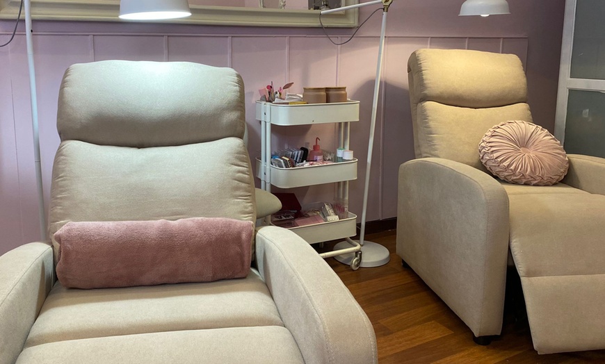 Image 11: Extensión de pestañas clásicas de efecto rímel