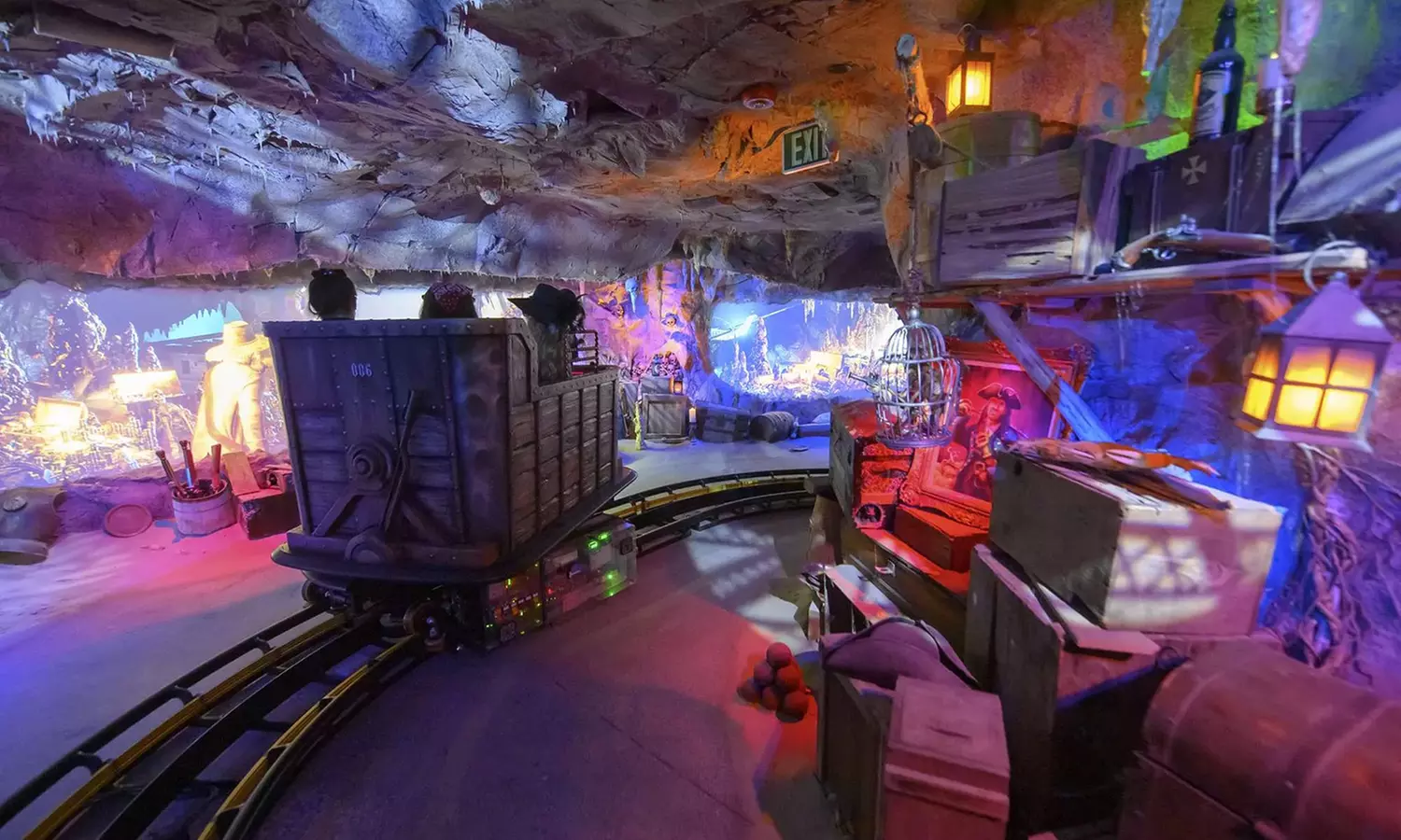 1818 Treasure Hunt: Pirates, Secrets & Battles in One Epic Cavern Ride