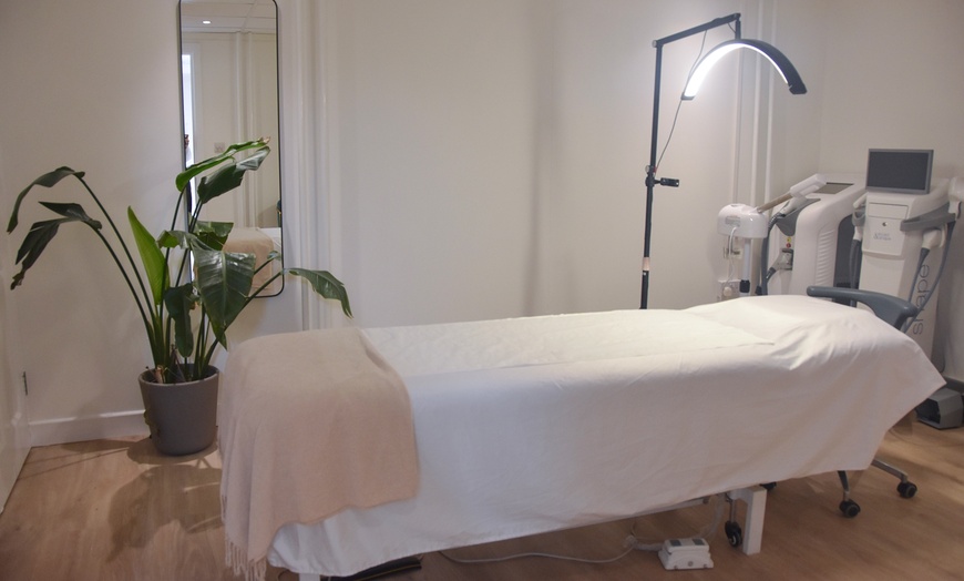 Image 4: Unwind with 30, 45, or 60-Minute Relax, Swedish or Deep Tissue Massage