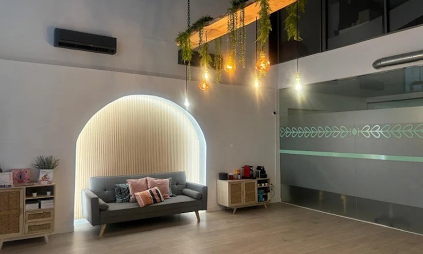 Image 3: 1, 2 o 3 masajes relajantes o descontracturantes a elegir