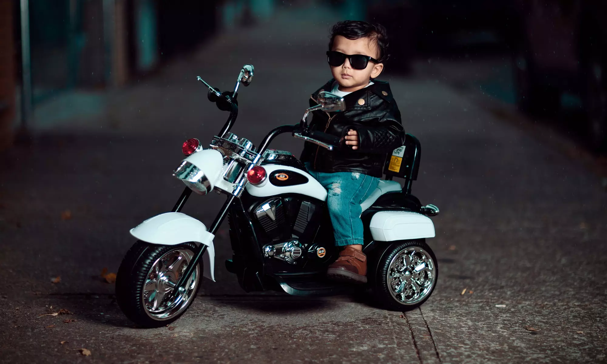 60-, 90- or 120-Minute Outdoor Photography Session with Photo Package